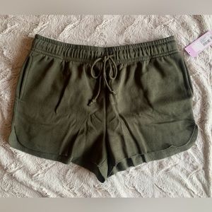 NWT - Olive Geeen Sweat Shorts w Pockets